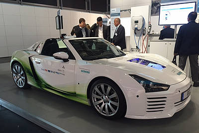 Paravan Siemens Gemeinschaftsprojekt Roding Roadsters Prototyp mit Elektroantrieb und steer-by-wire Lenkung