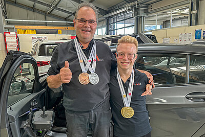 PARAVAN Techniker bei der individuellen Fahrzeuganpassung – ein Blick in die Werkstatt für barrierefreie Mobilitätslösungen.