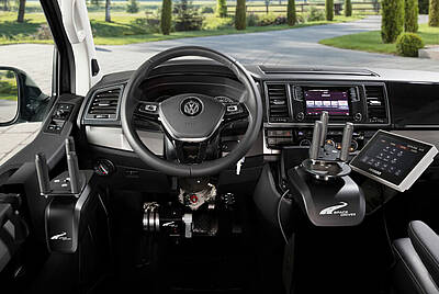 Behindertengerechtes VW T6 Cockpit