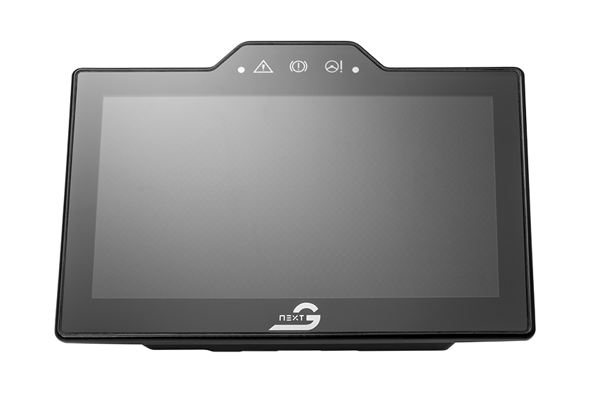 Ein schwarzes Touch Display, welches aus ist und unten mittig ein Logo in weiß drauf hat (Arnold NextG).